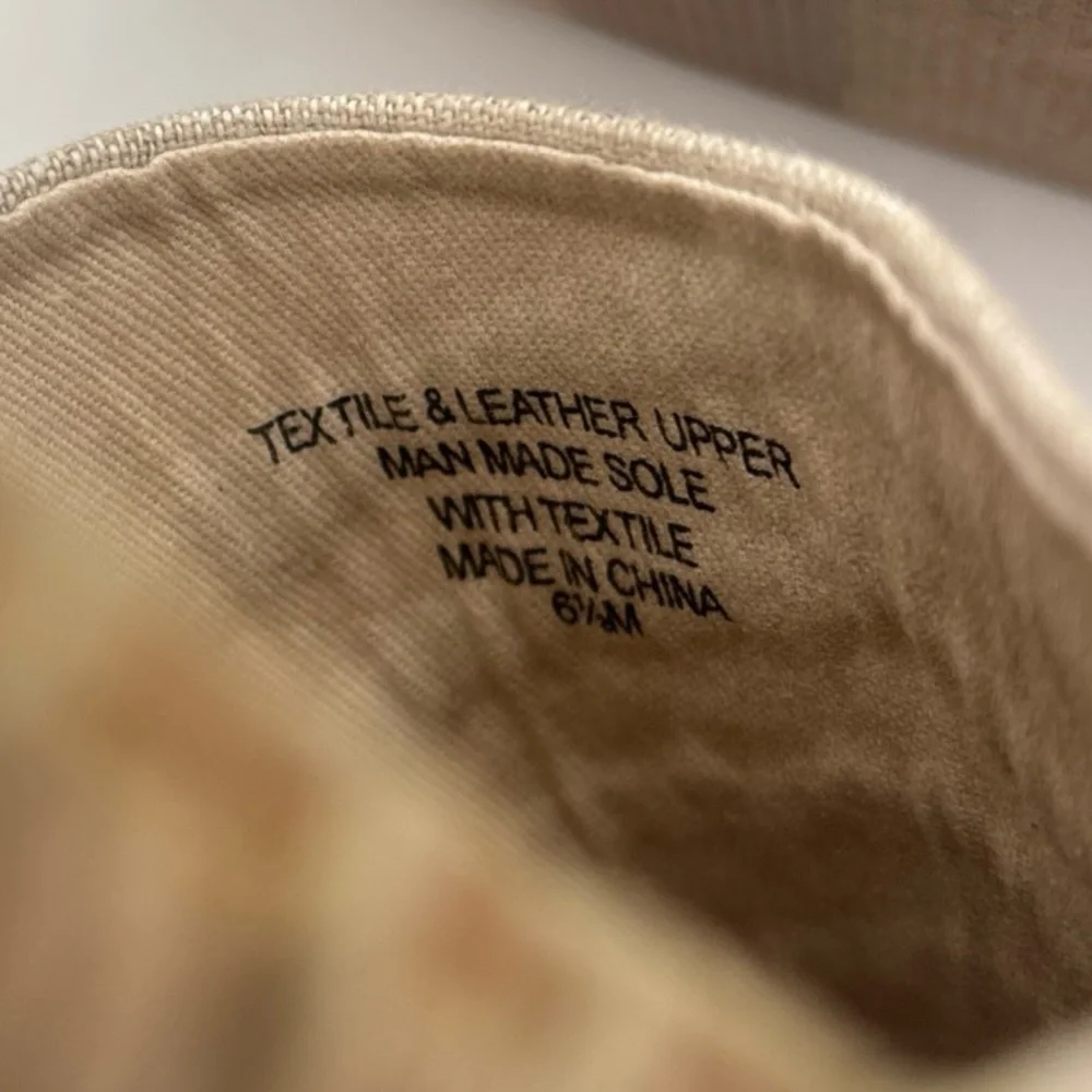 Ann‎ Taylor Striped Espadrilles in Cream and Pink